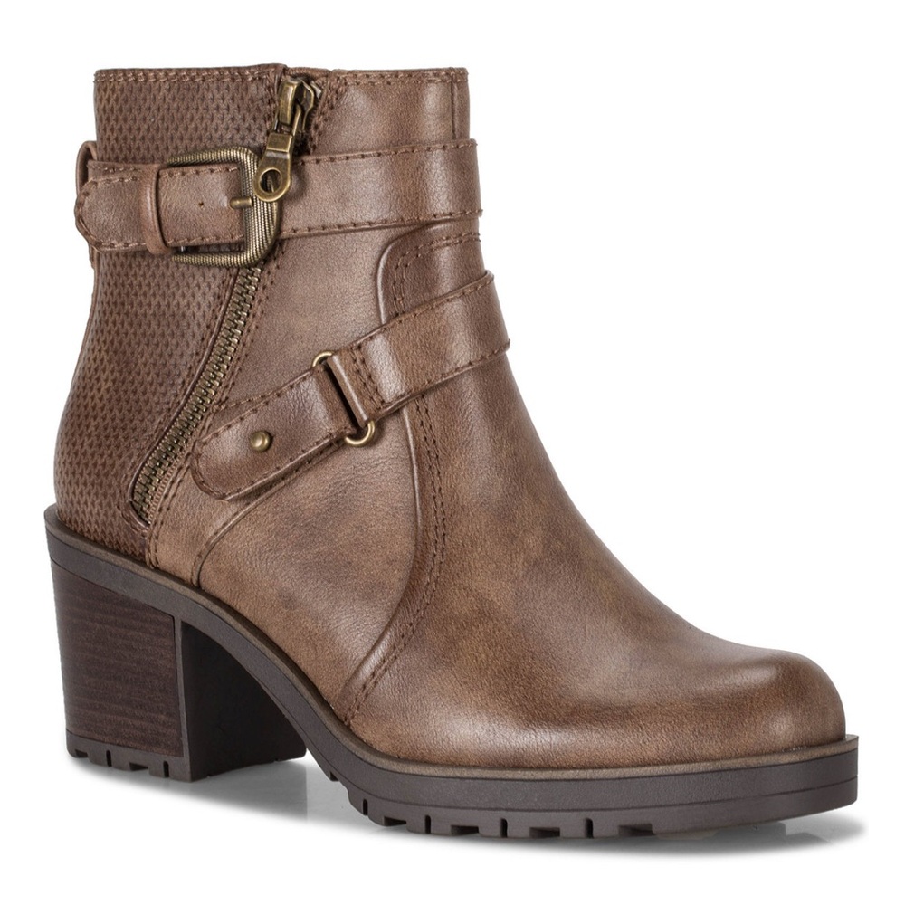 BareTraps Towanda Mushroom Booties with Buckle Detail. Size 8.5